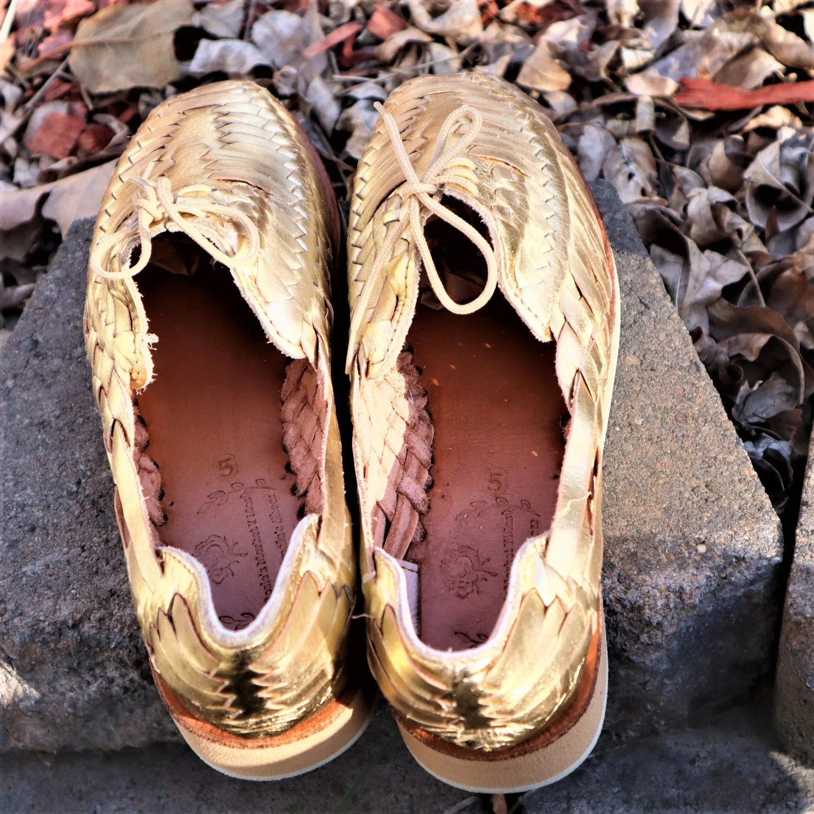 Leather Mexican Closed Toe Women's Huaraches