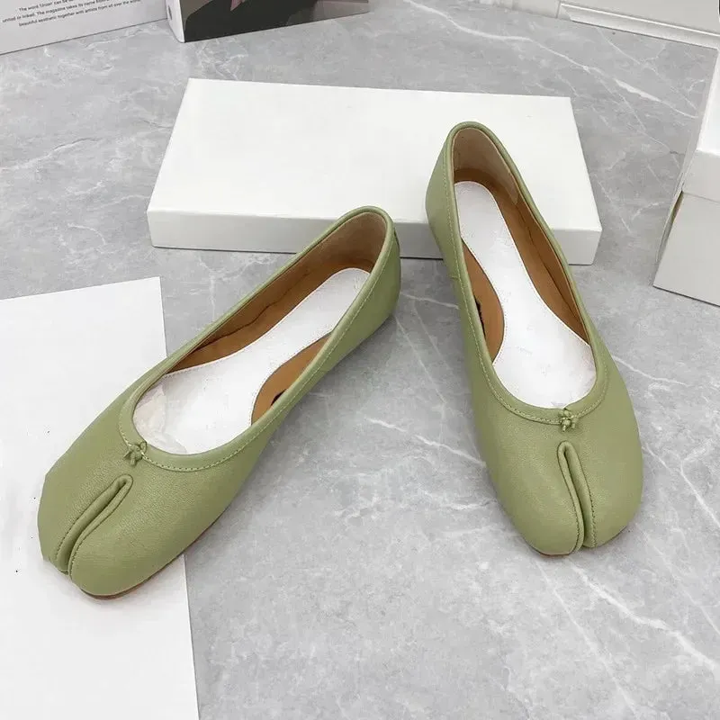 new sheepskin split toe single shoes women's leather flat bottom pig's hoof grandma shoes shallow mouth ballet Lefu shoes flats